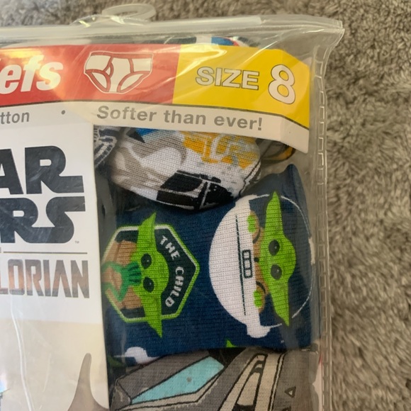 Disney Star Wars The Mandalorian Underwear 5 Pack Boys Briefs Size 8 - Picture 2 of 4